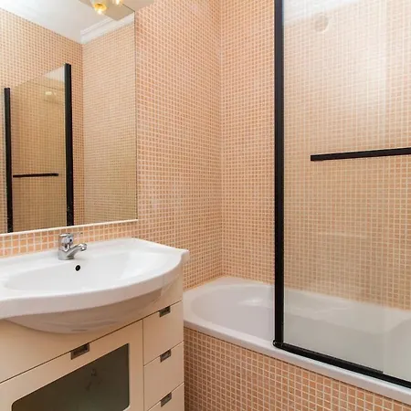 2 Beedroms Old Tow *